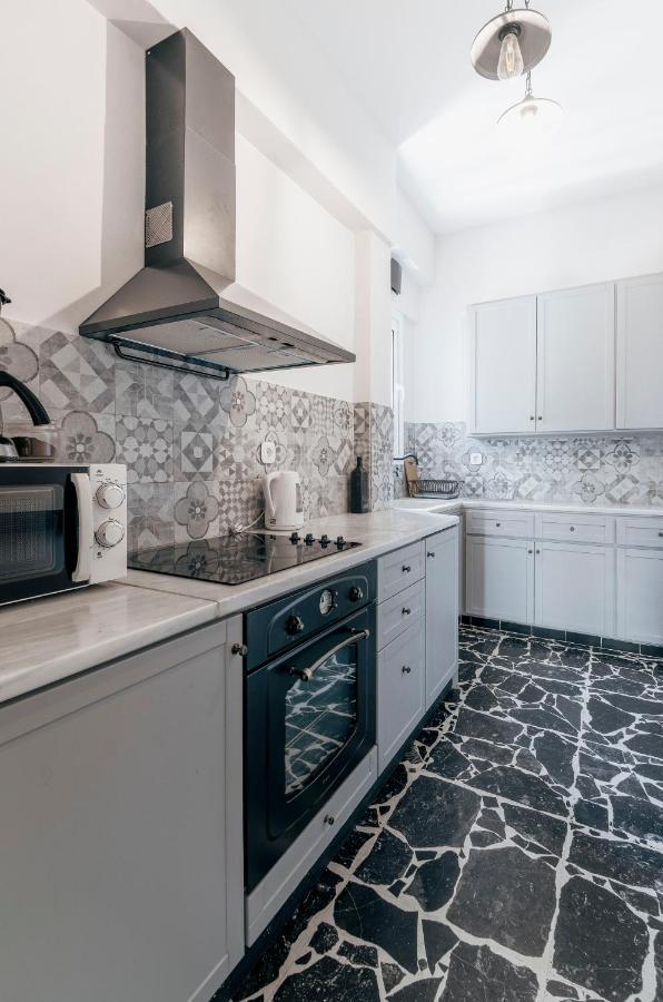 Comfortable 2 Bd Apartment Close To Athens Archeological Museum Bagian luar foto